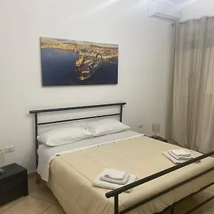 Roomors Of - Sea View Affittacamere Napoli